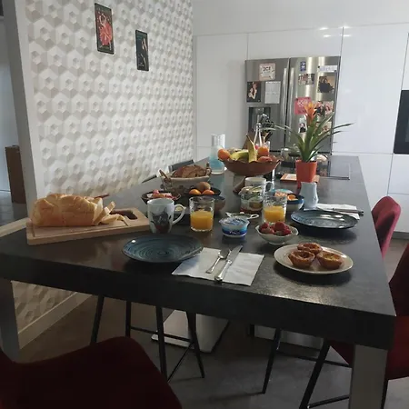 O Sens Jacuzzi Et Massages Oda ve Kahvaltı 3*